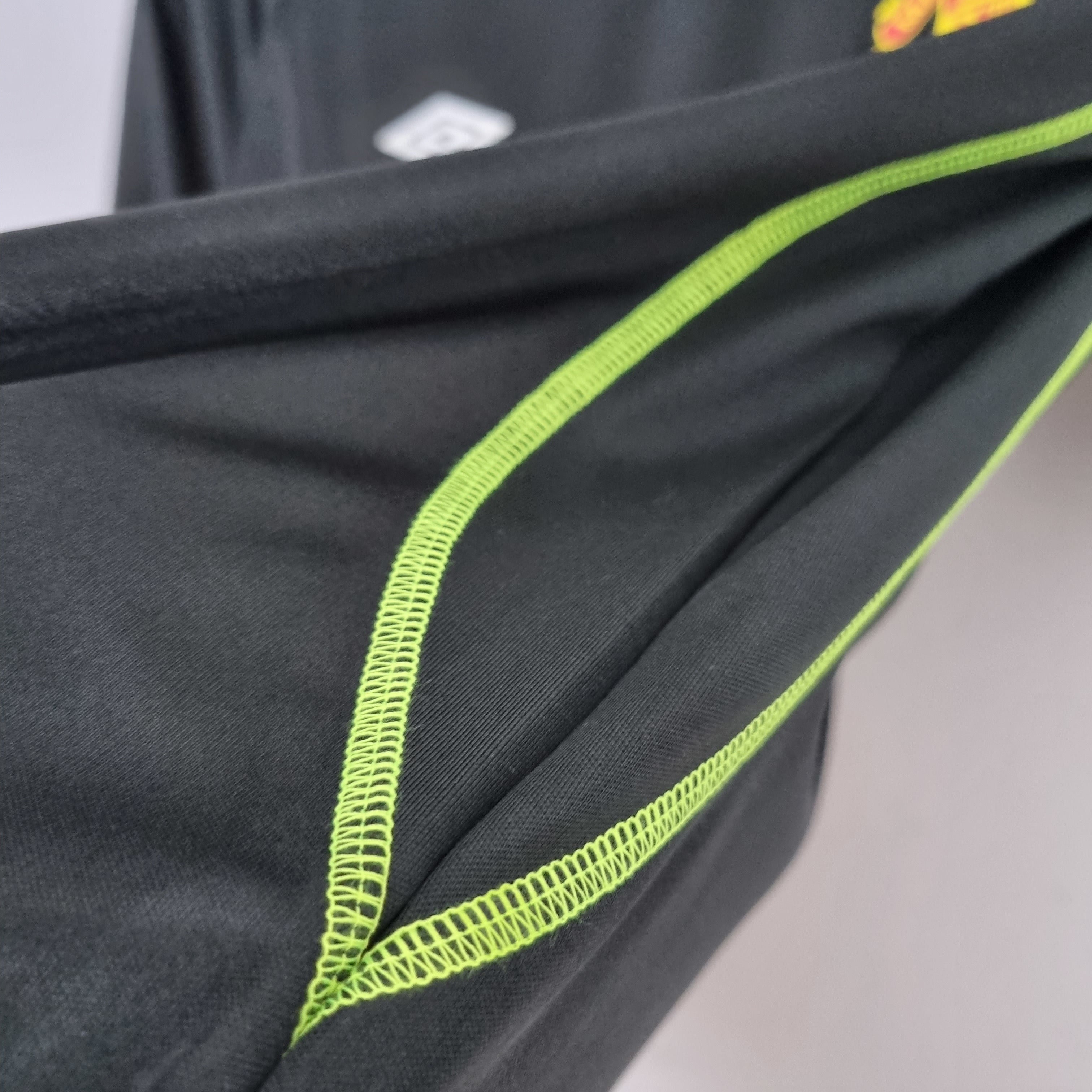 1990s Manchester United Retro Football Shirt | Black Green Home