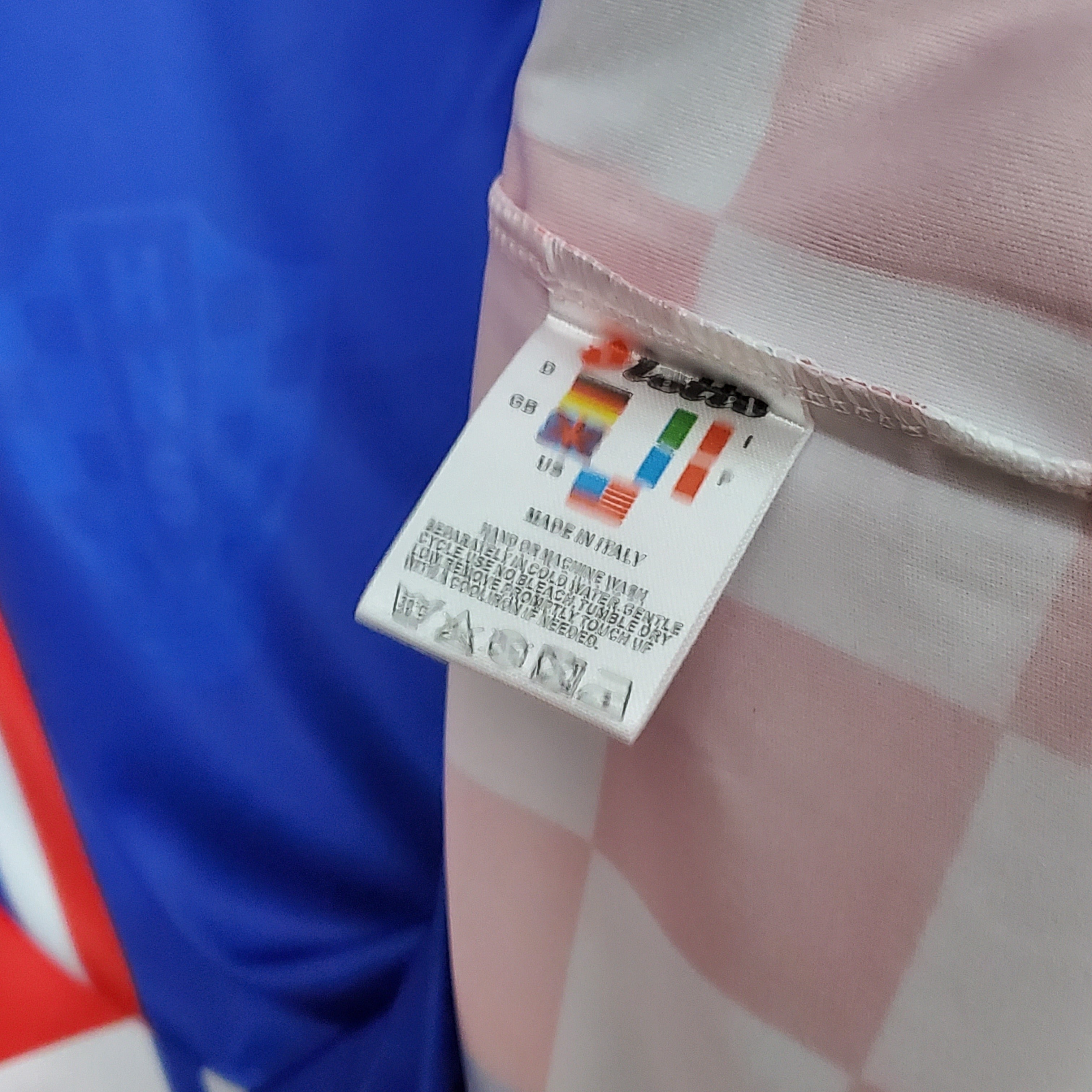 1990s Croatia Retro Football Shirt | Blue Red Home
