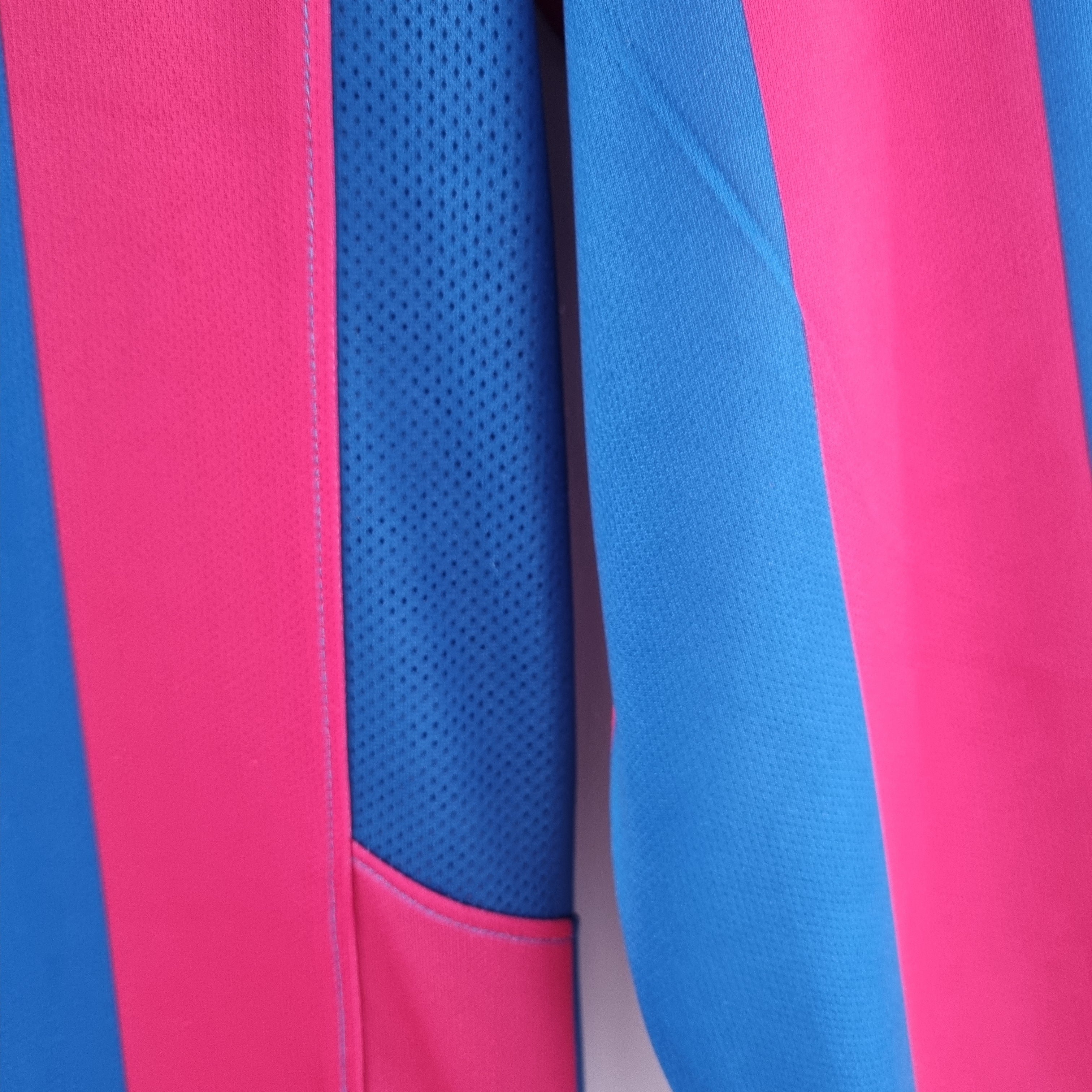 2000s Barcelona Retro Football Shirt | Blue Red Home