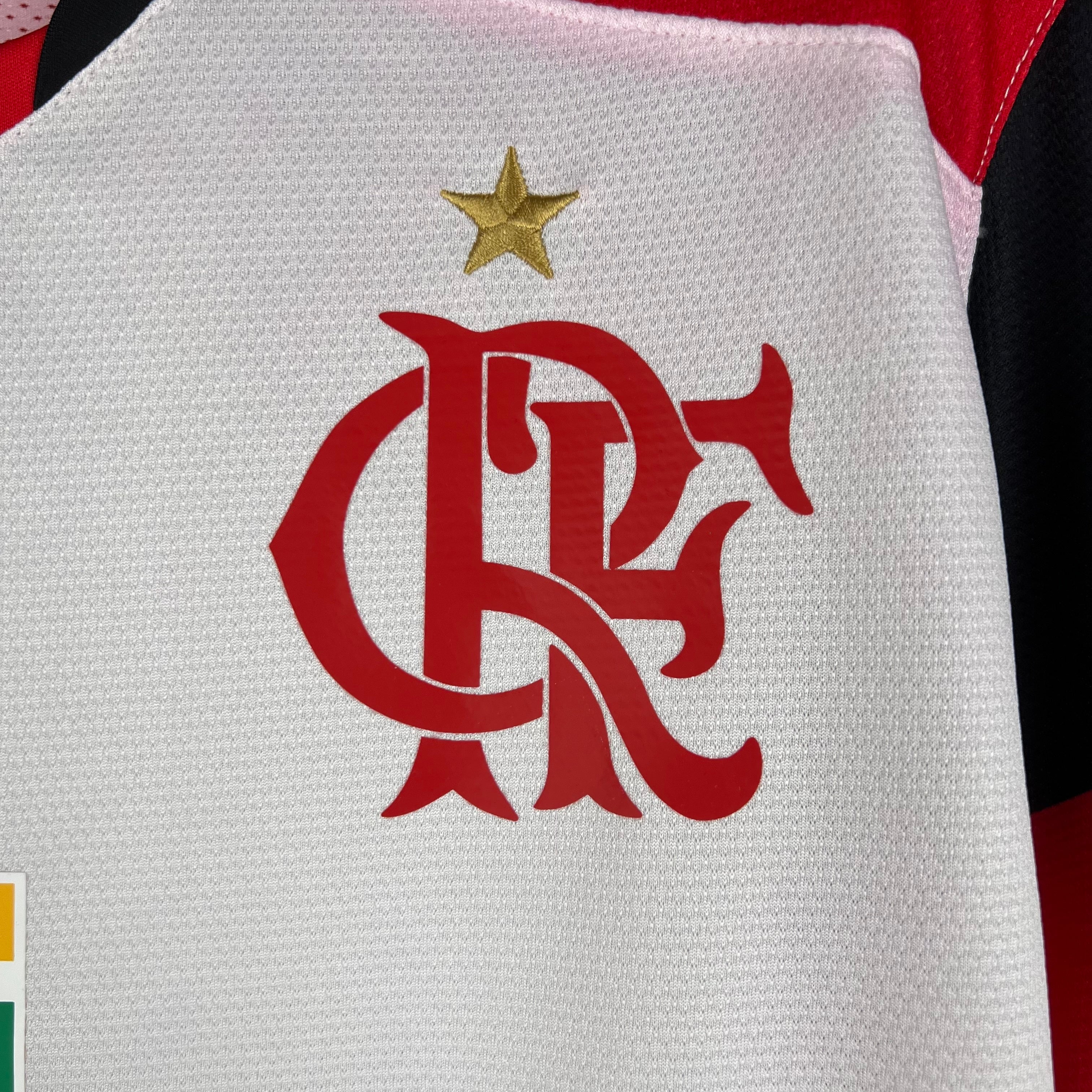 2000s Flamengo Retro Football Shirt | White Red Home