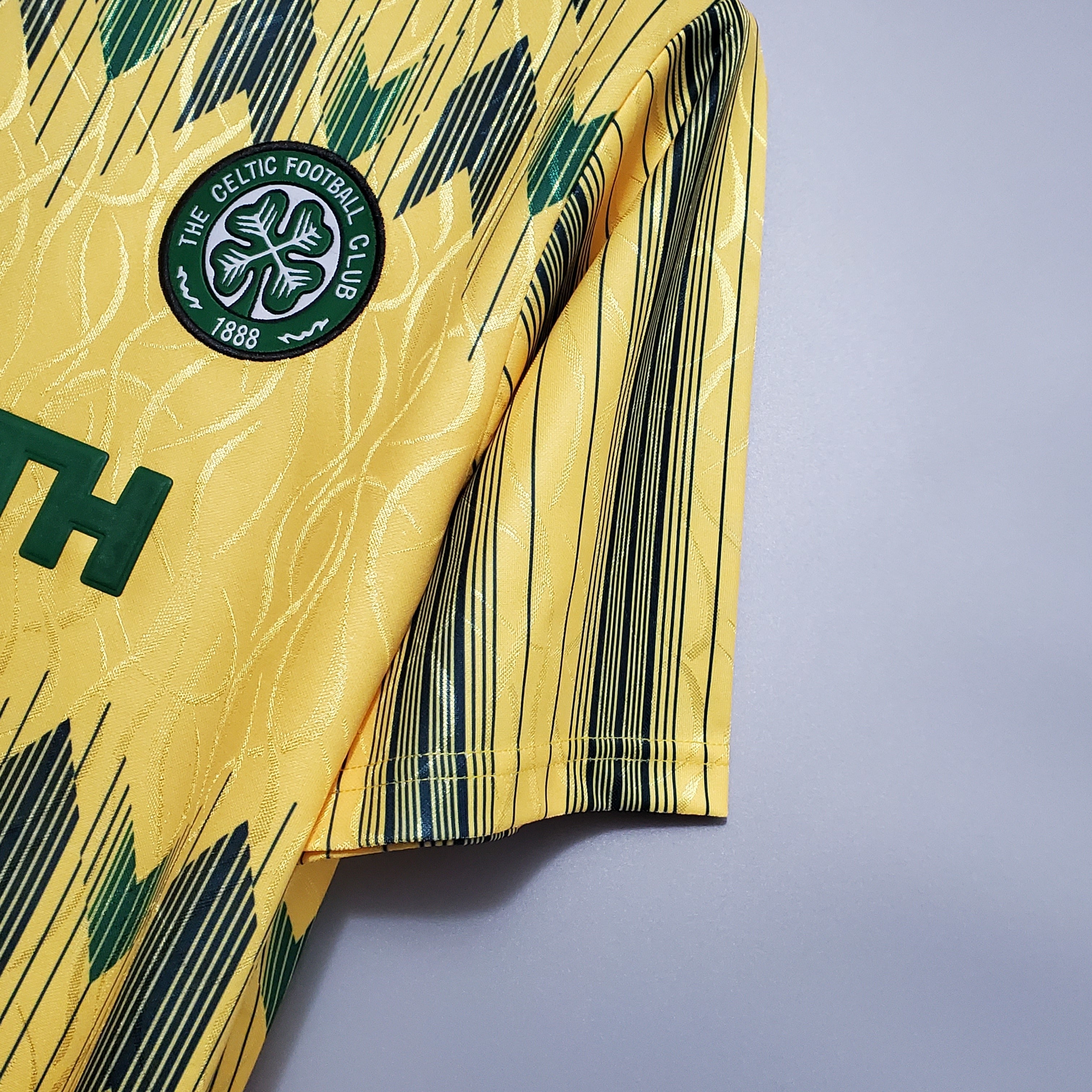 1990s Celtic Retro Football Shirt | Yellow Green Home
