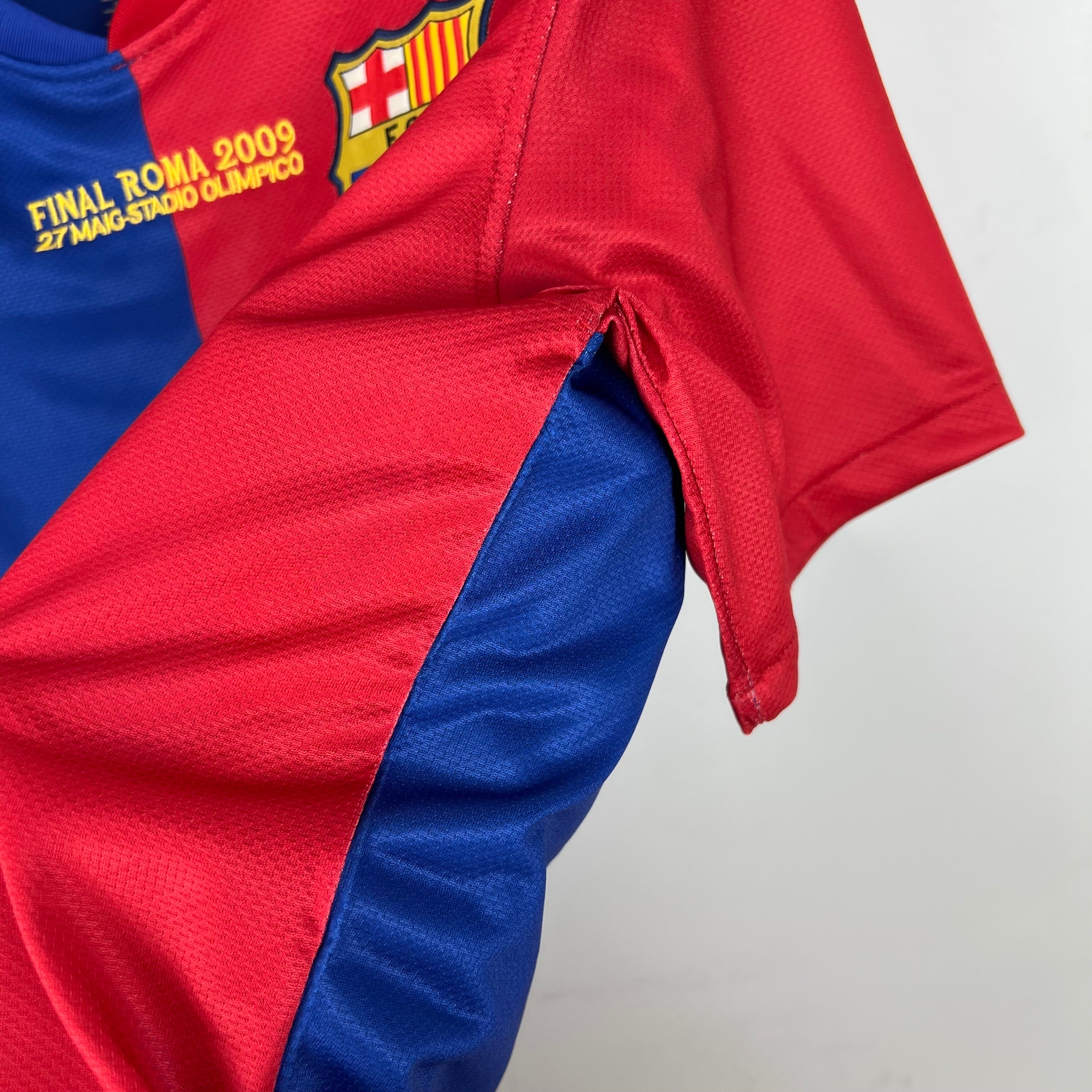 2000s Barcelona Retro Football Shirt | Blue Red Home