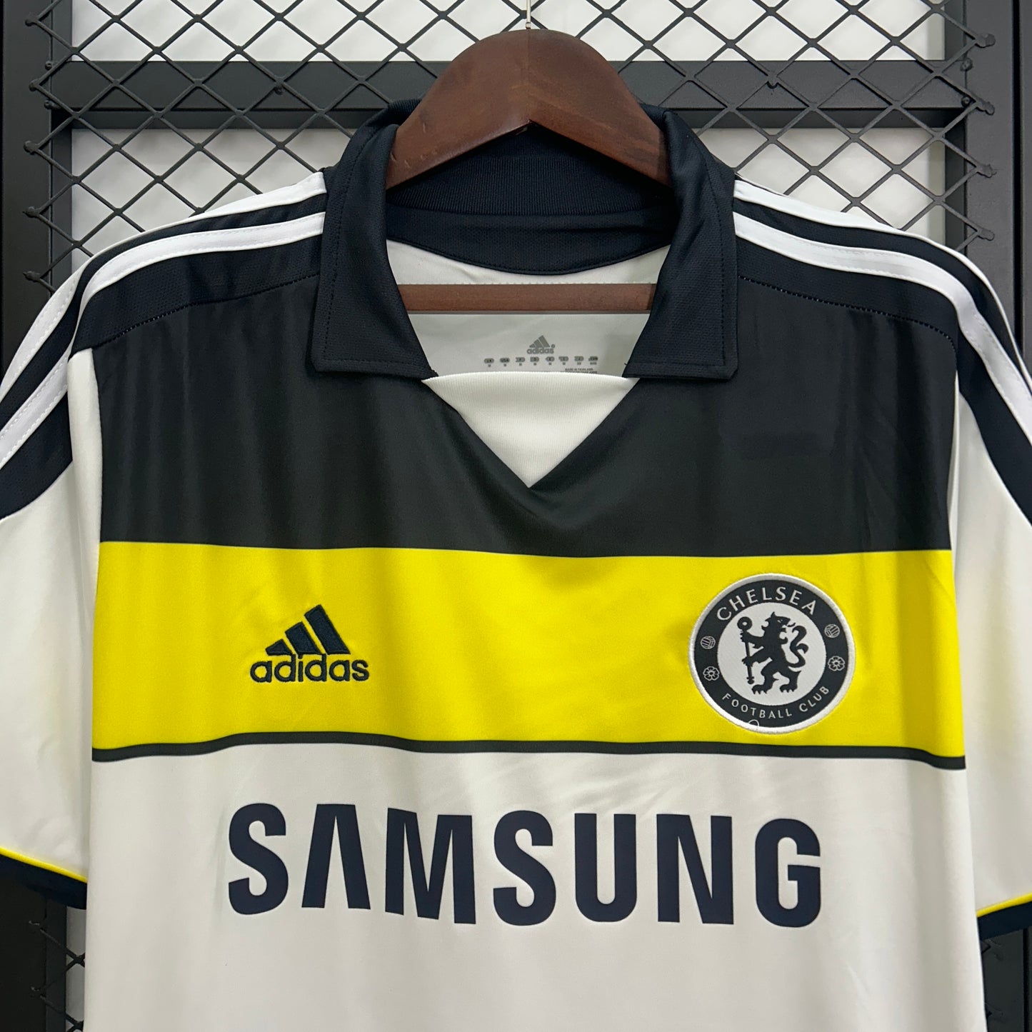 2000s Chelsea Retro Football Shirt | Yellow Black Home