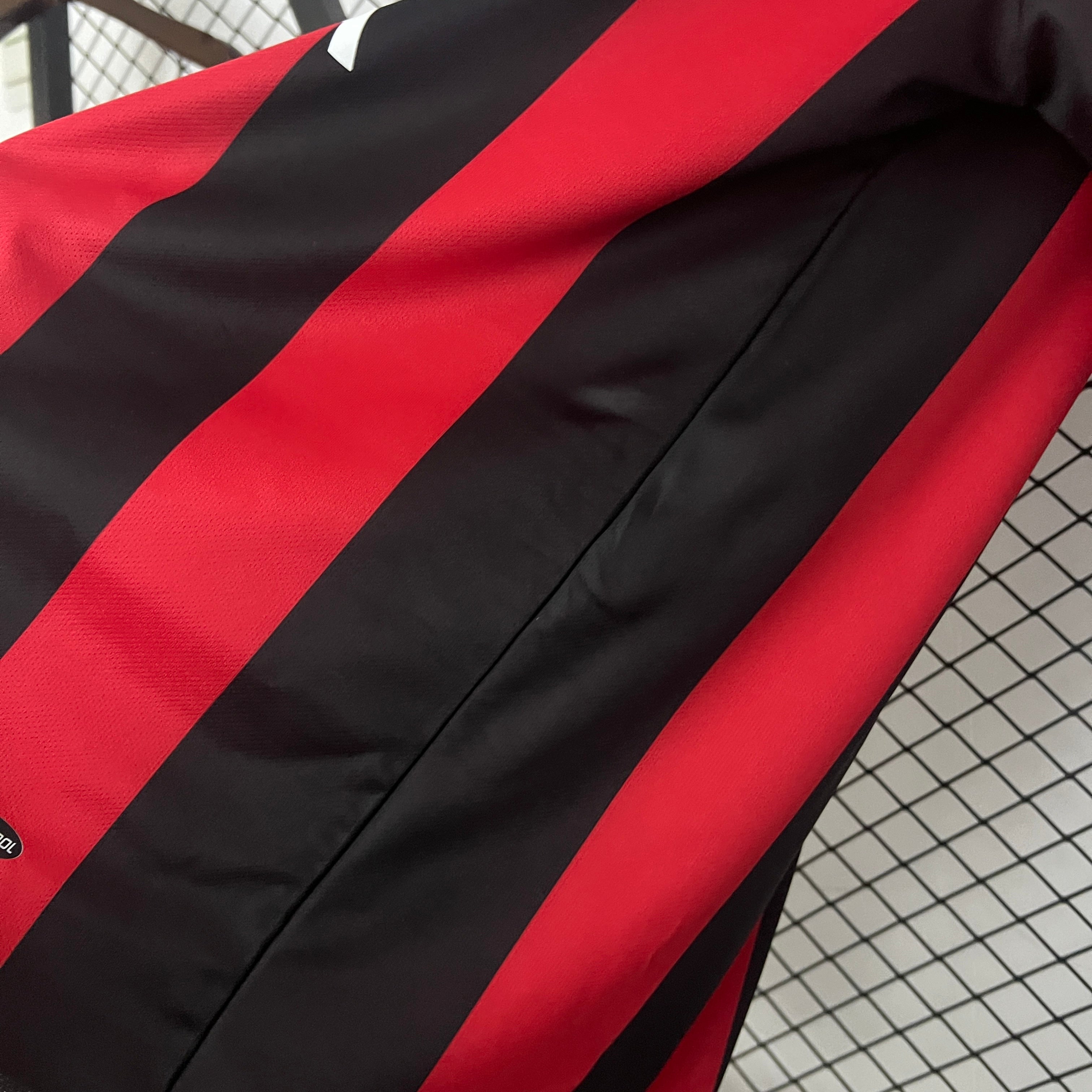 2000s AC Milan Retro Football Shirt | Red Black Home