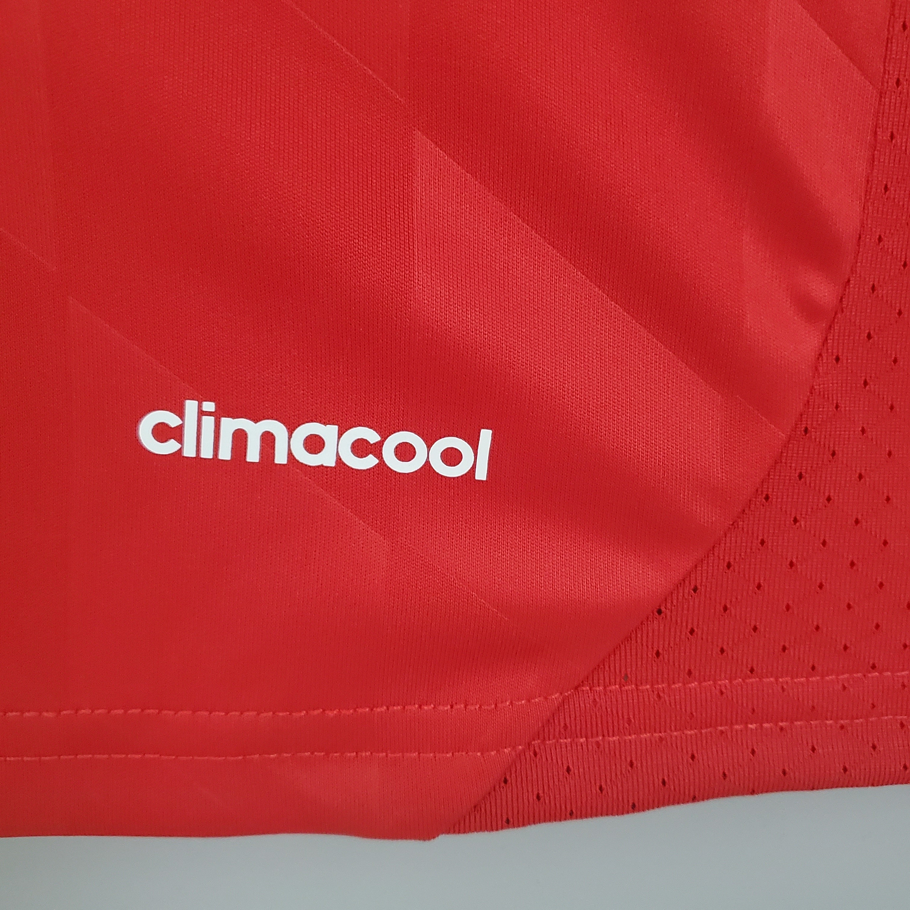 2010s Bayern Munchen Retro Football Shirt | Red White Home