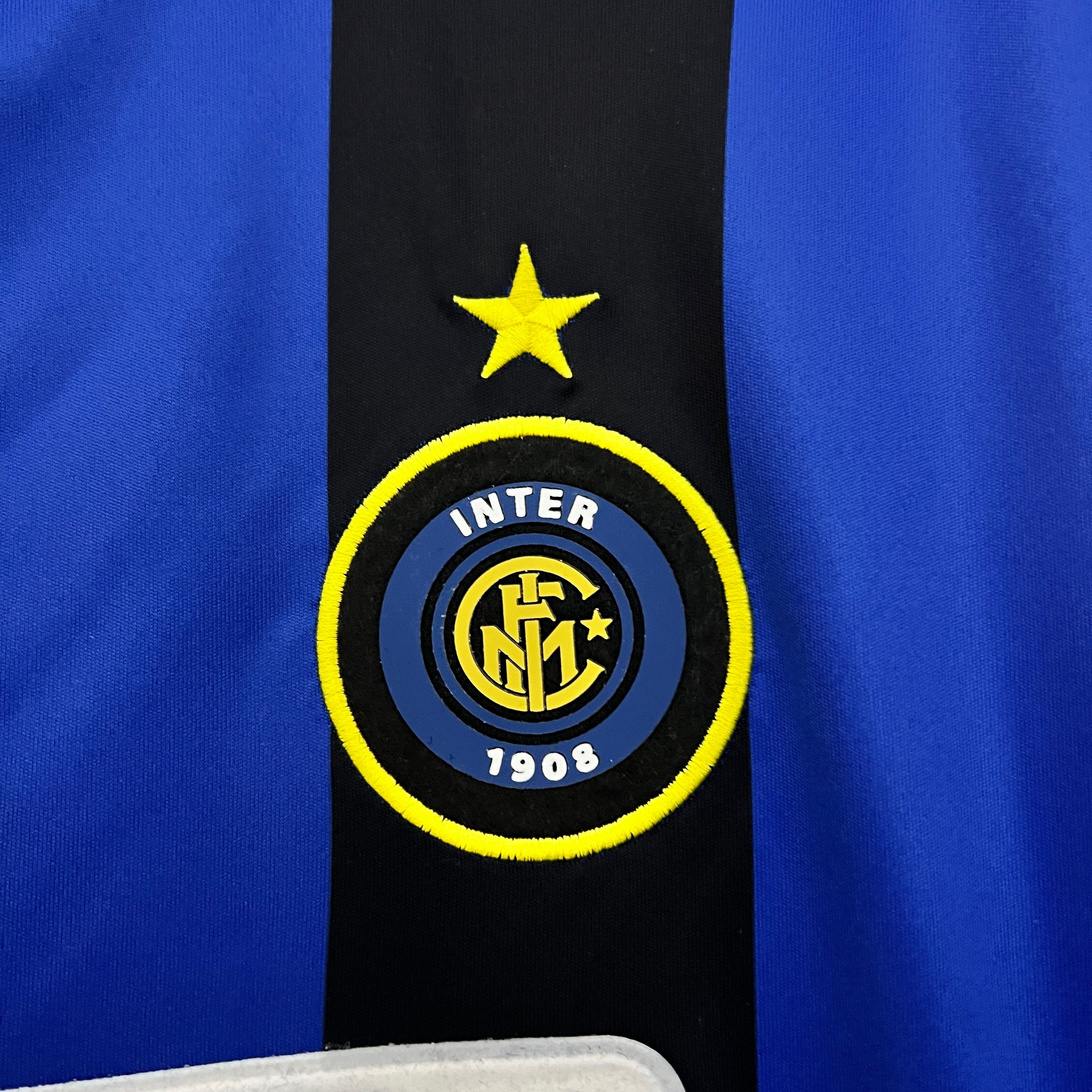 2000s Inter Milan Retro Football Shirt | Blue Black Home
