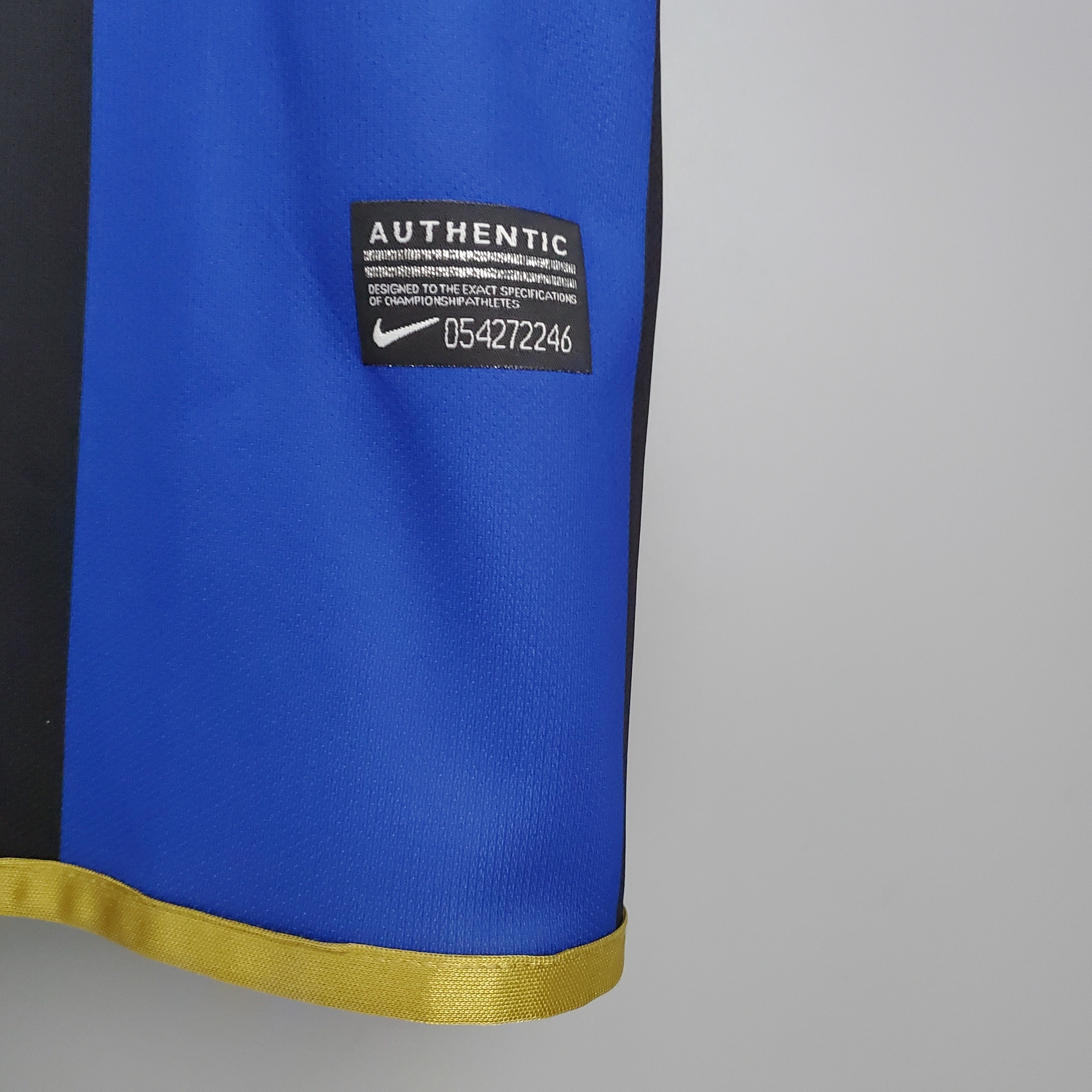 2000s Inter Milan Retro Football Shirt | Blue Black Home