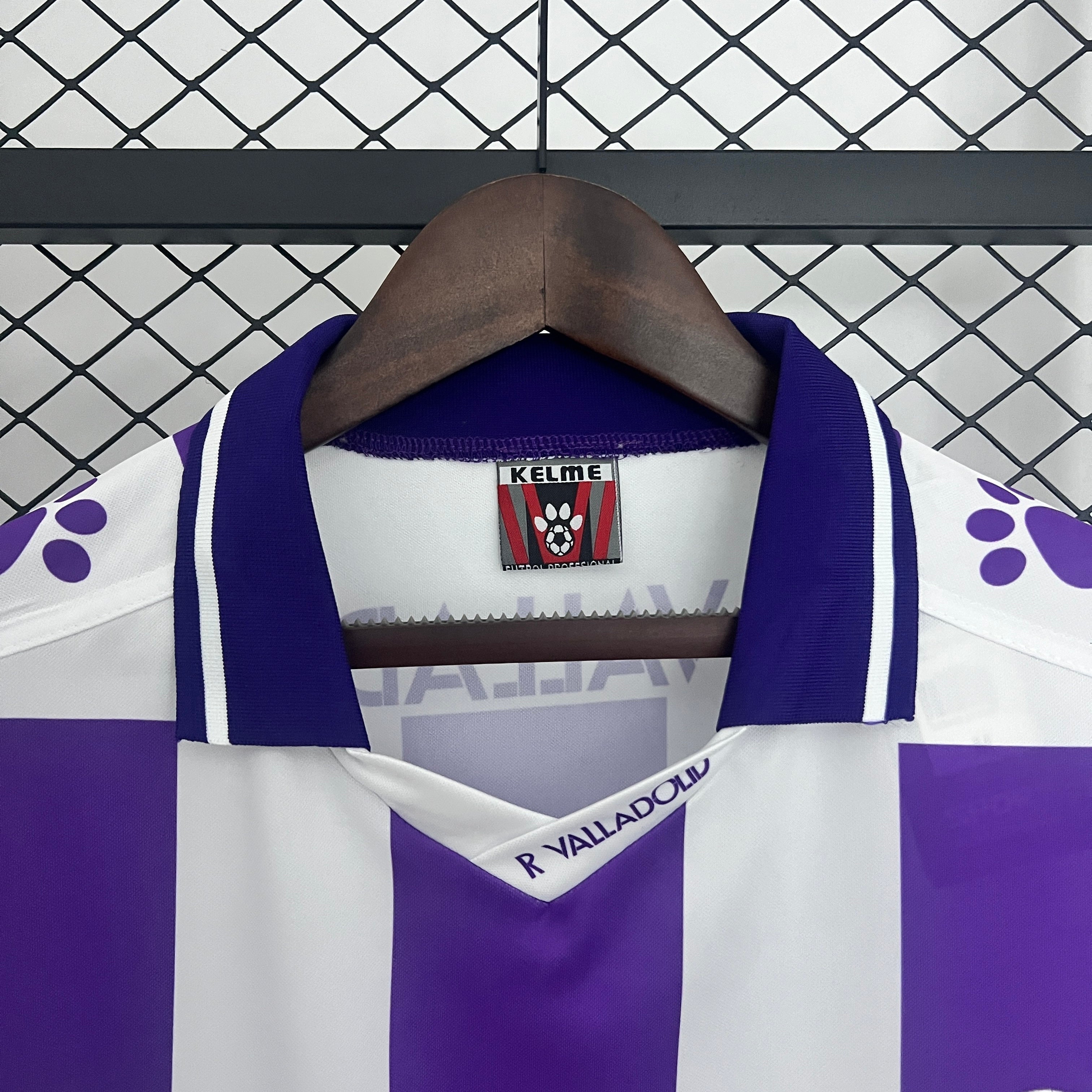 1990s Real Valladolid Retro Football Shirt | Purple White Home