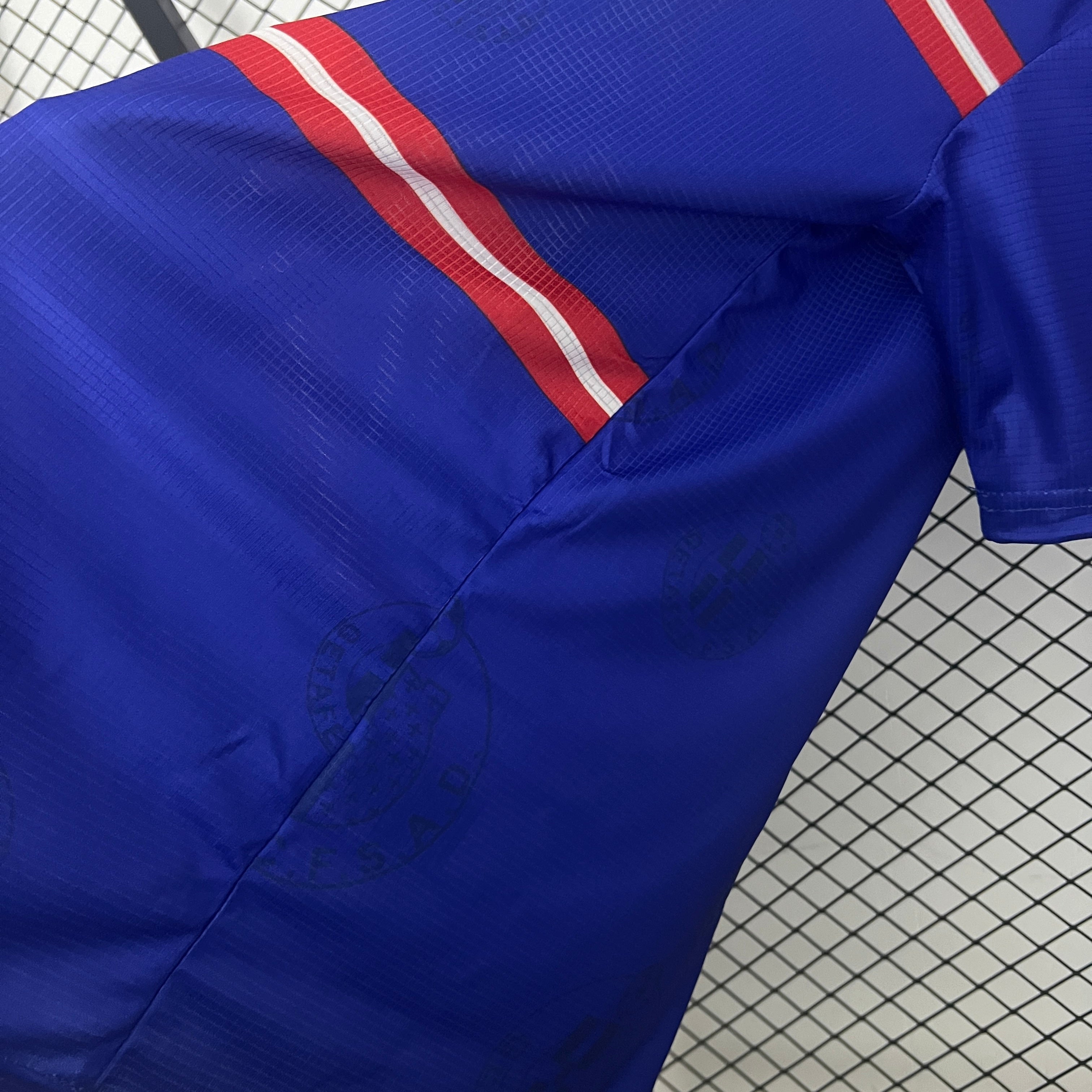 1990s Getafe Retro Football Shirt | Blue Red Home