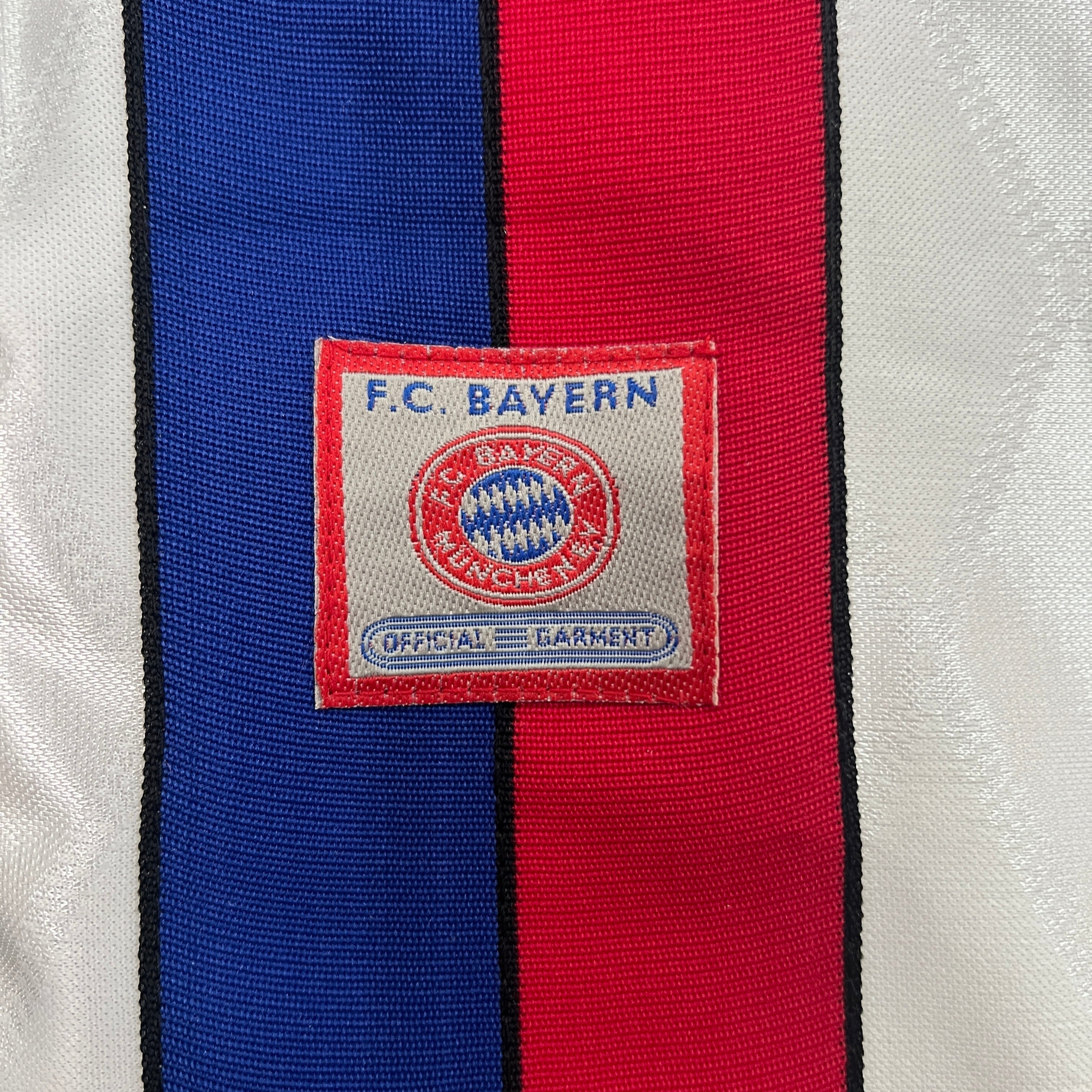 1990s Bayern Munich Retro Football Shirt | White Red Blue Home