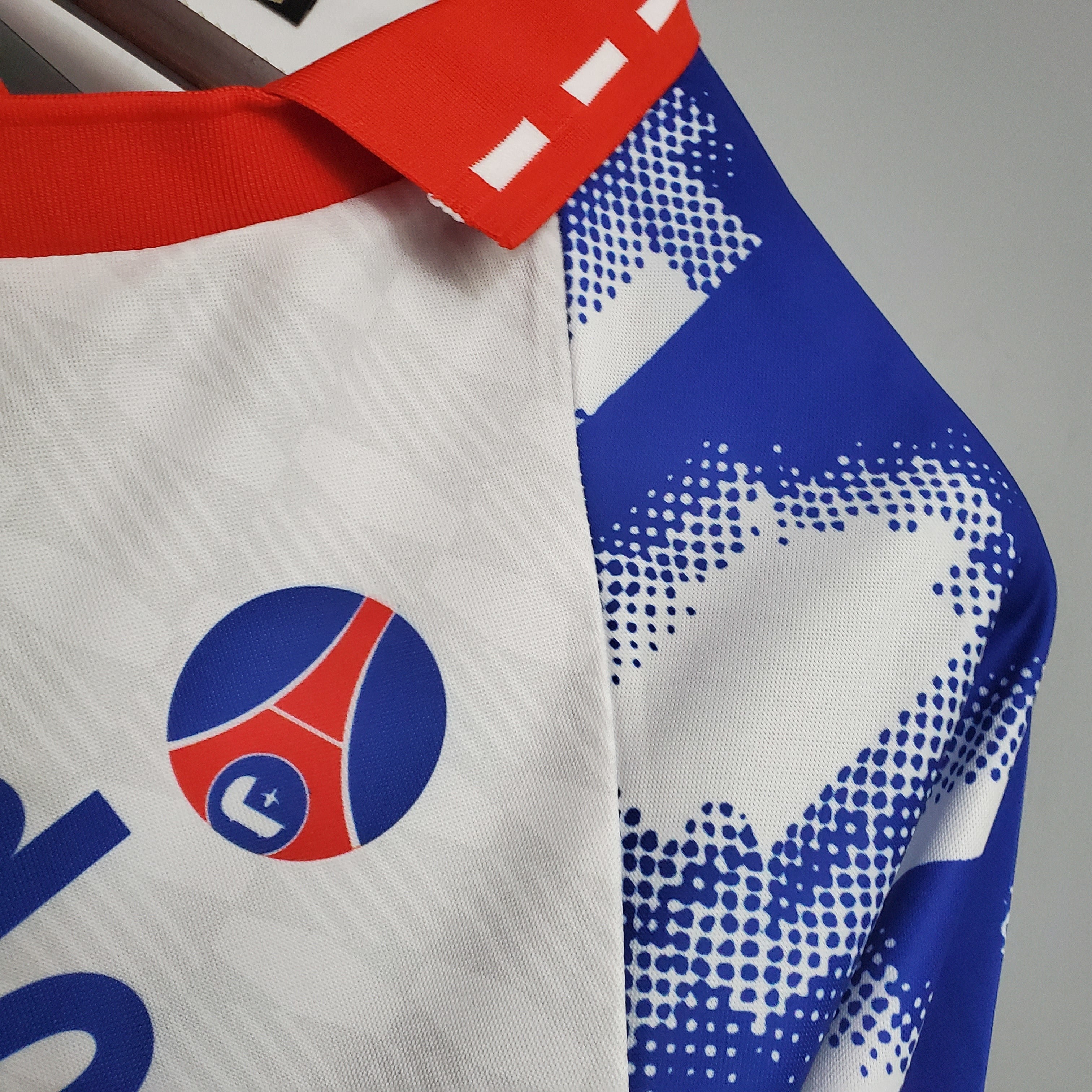 1990s Paris Saint-Germain Retro Football Shirt | White Blue Home