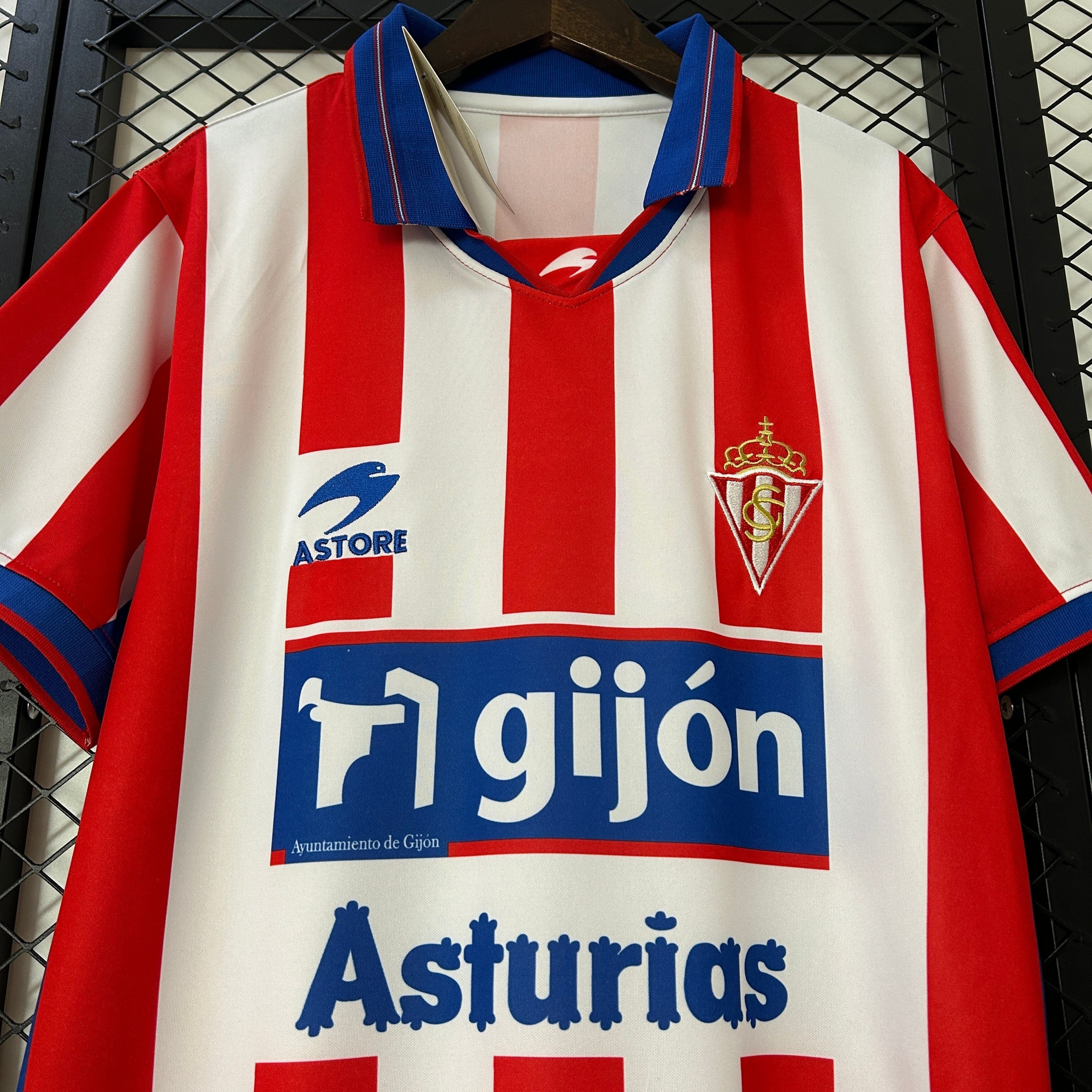 1990s Sporting Gijón Retro Football Shirt | Red White Home
