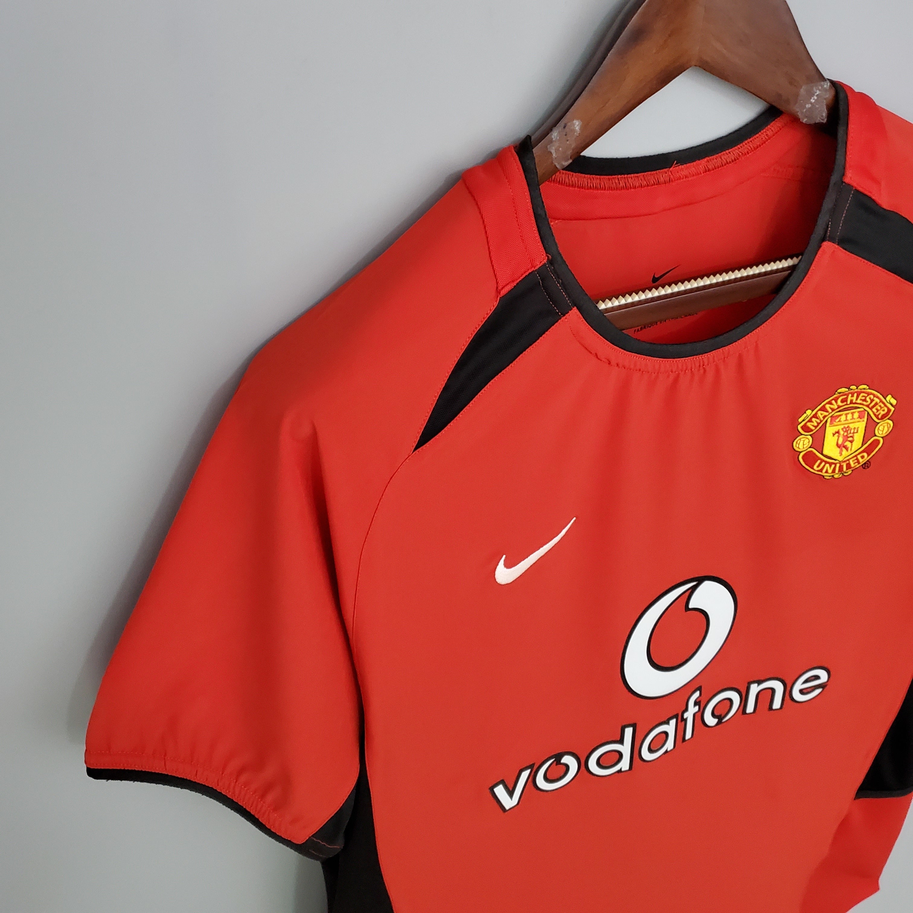 2000s Manchester United Retro Football Shirt | Red Black Home
