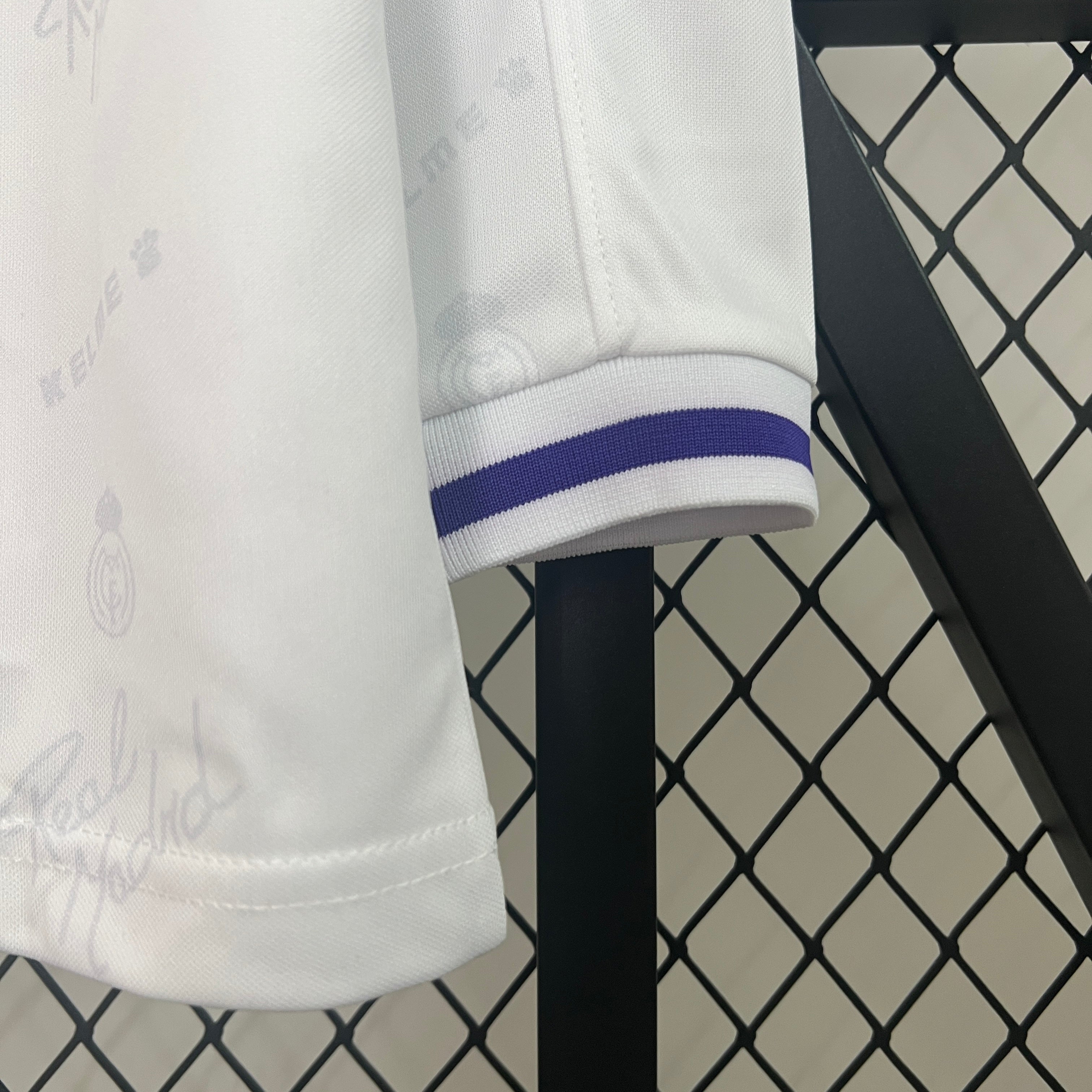 1990s Real Madrid Retro Football Shirt | White Navy Home