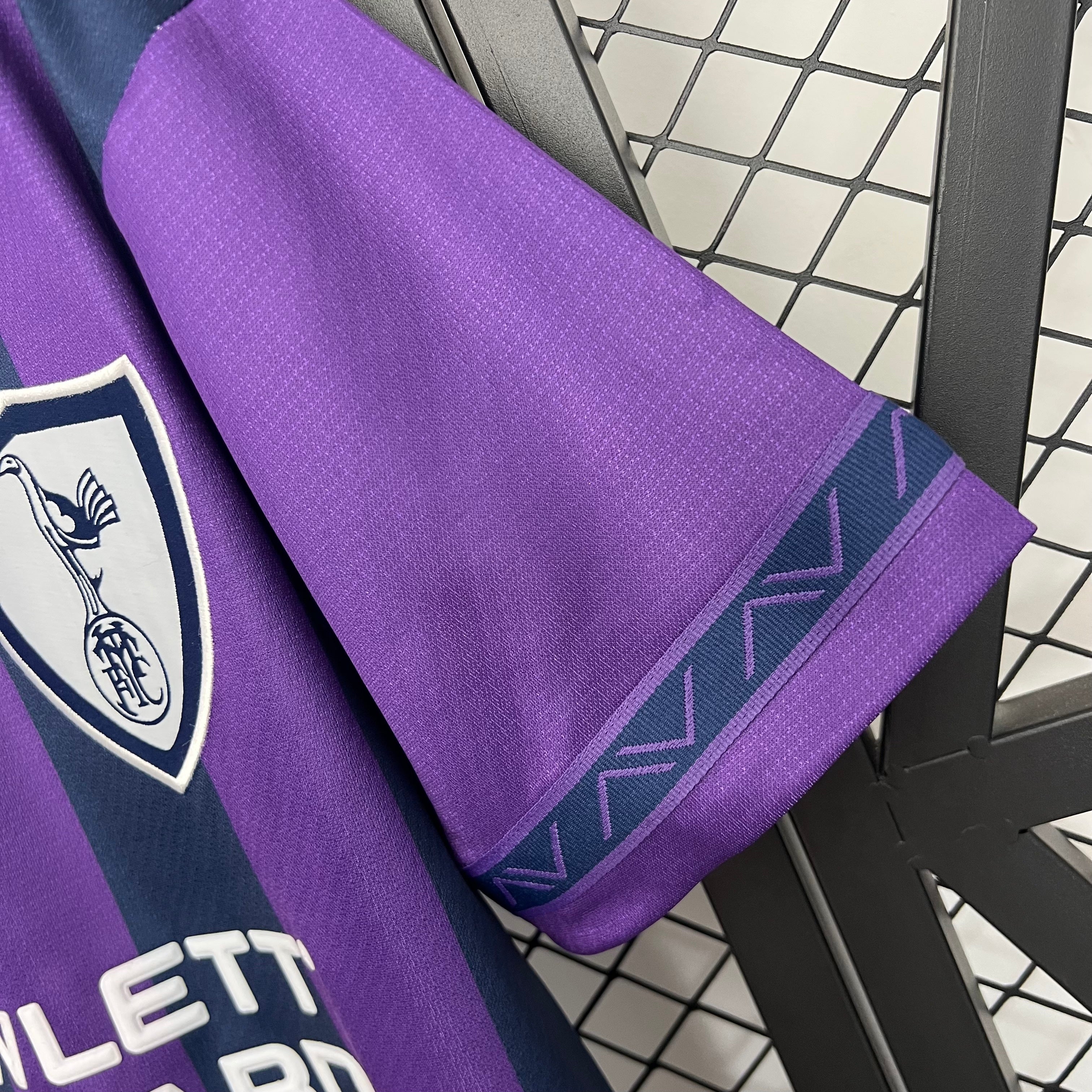 1990s Tottenham Hotspur Retro Football Shirt | Purple Navy Home