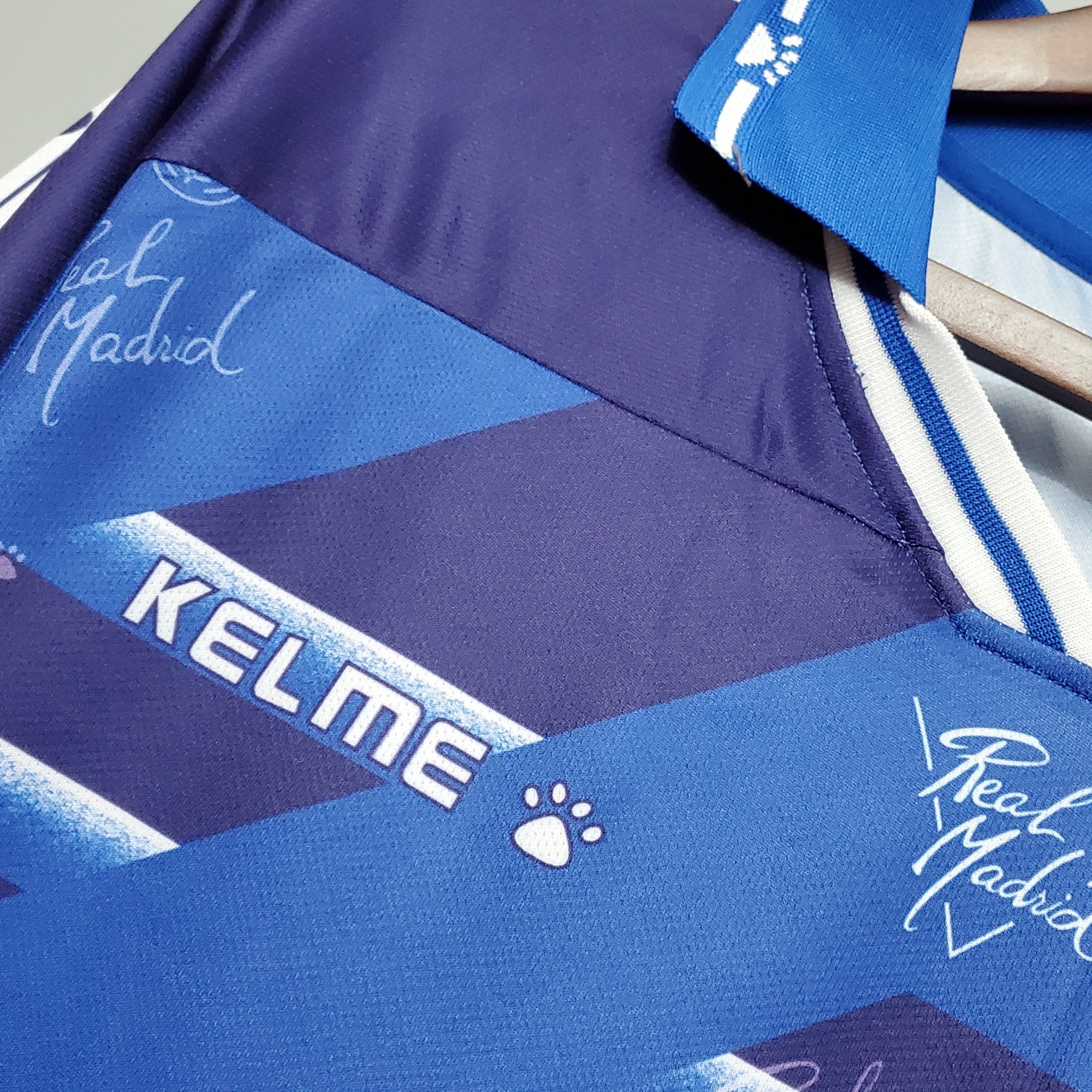 1990s Real Madrid Retro Football Shirt | Blue Navy Home
