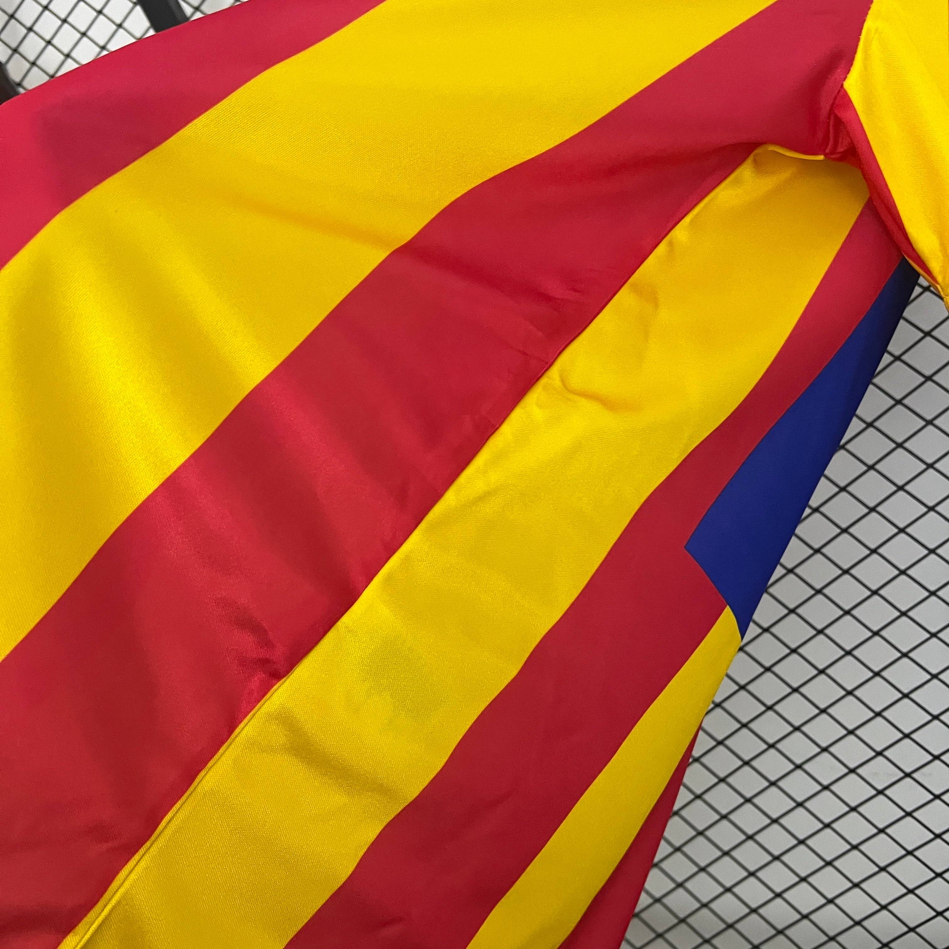 1980s Valencia Retro Football Shirt | Yellow Red Home