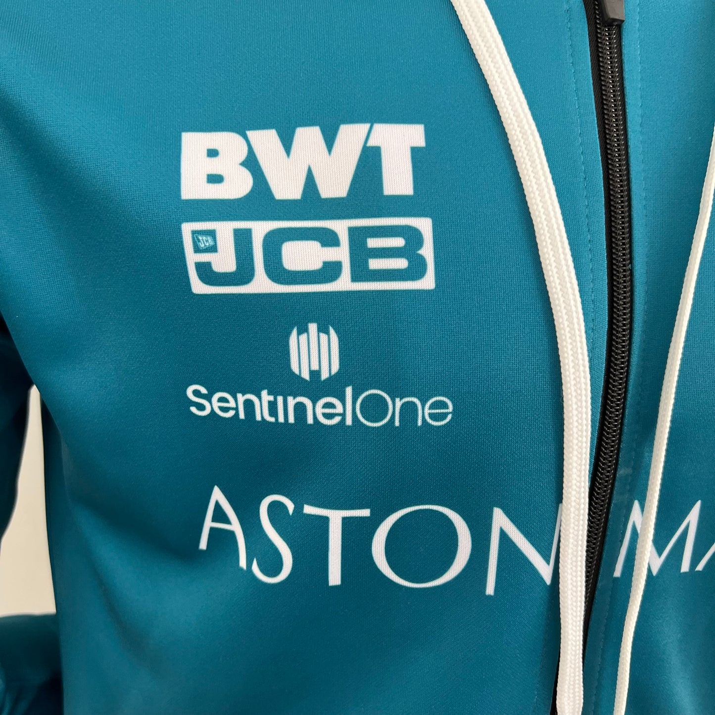 Aston Martin F1 2023 Hoodie - Player Fit | Racing Green