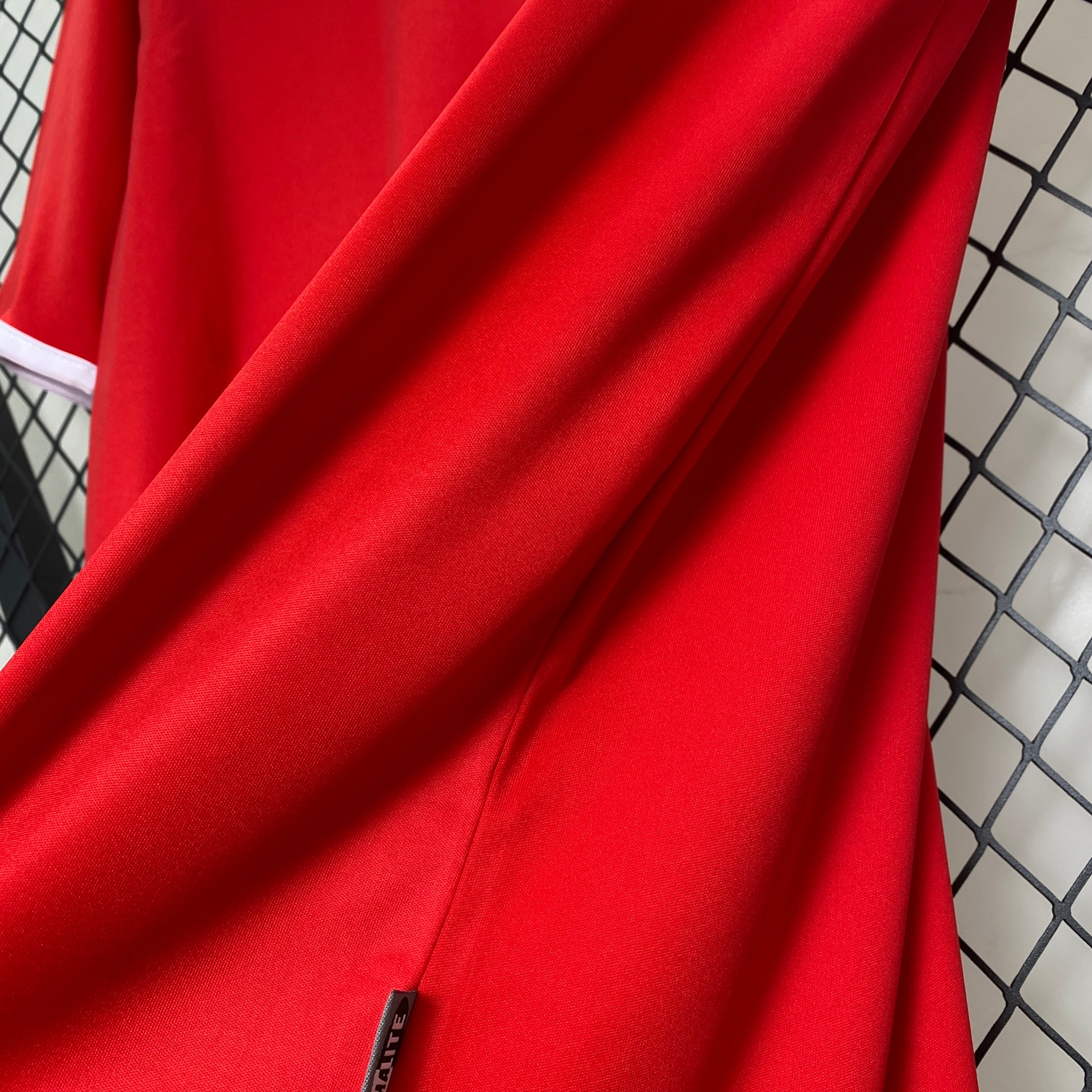 1990s Benfica Retro Football Shirt | Red White Home