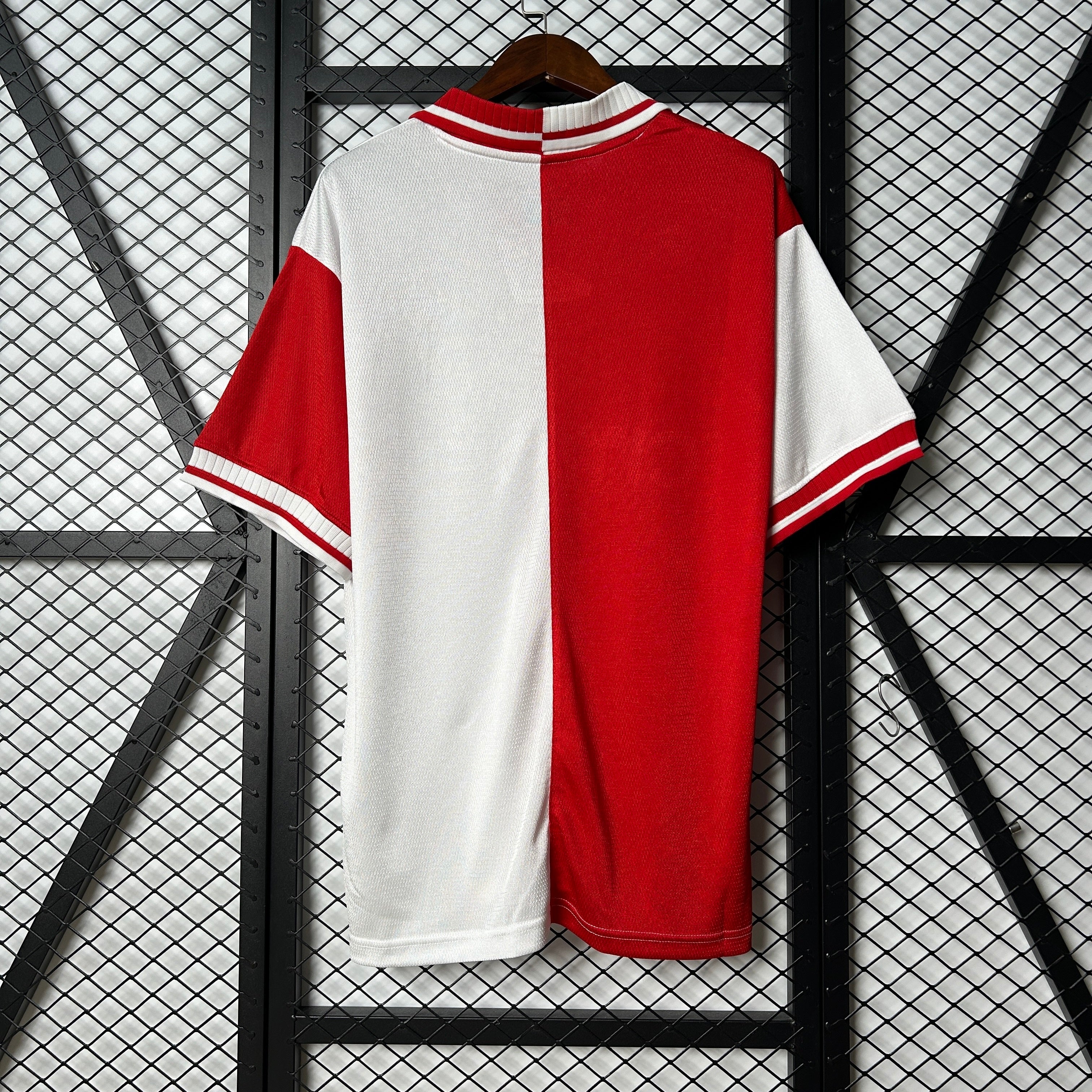 1990s Celta Vigo Retro Football Shirt | Red White Home