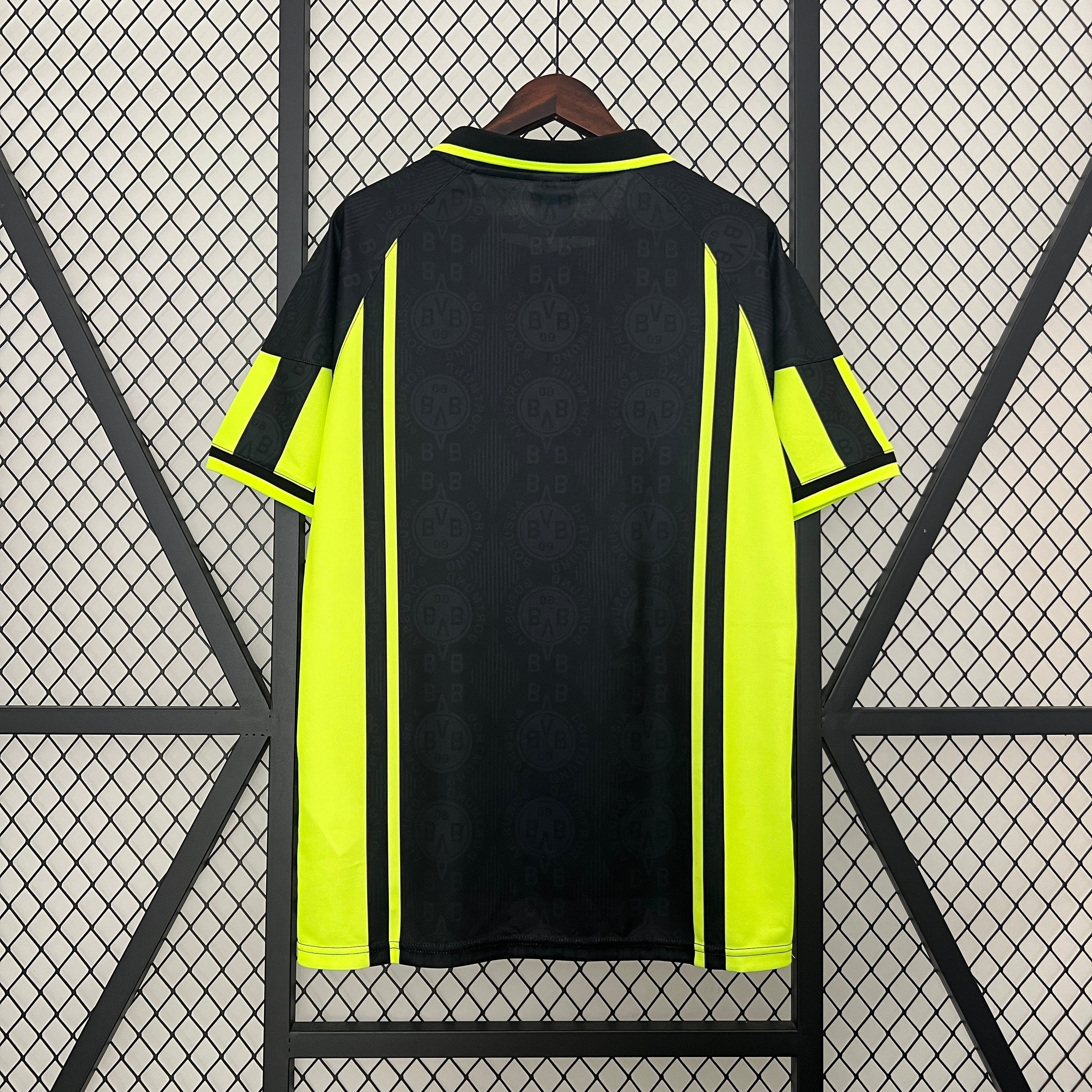 1990s Borussia Dortmund Retro Football Shirt | Black Yellow Home