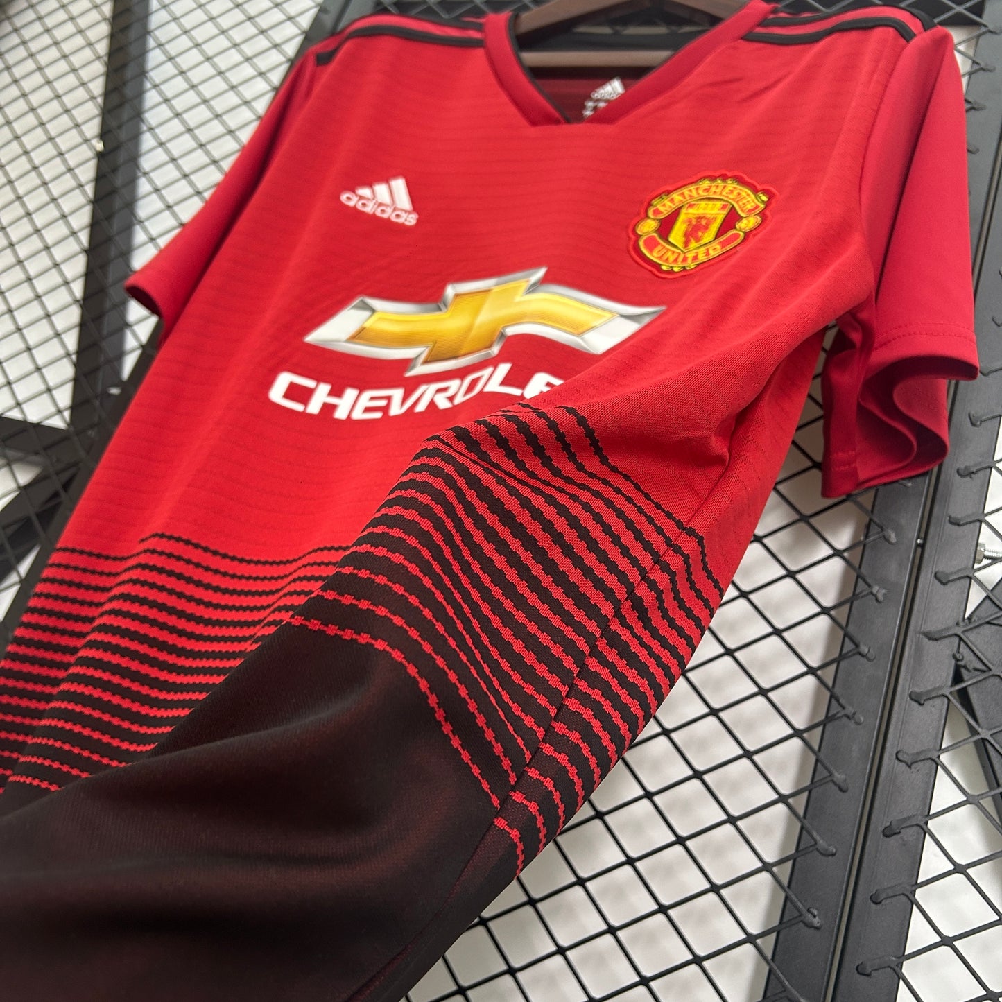 2010s Manchester United Retro Football Shirt | Red Black Home