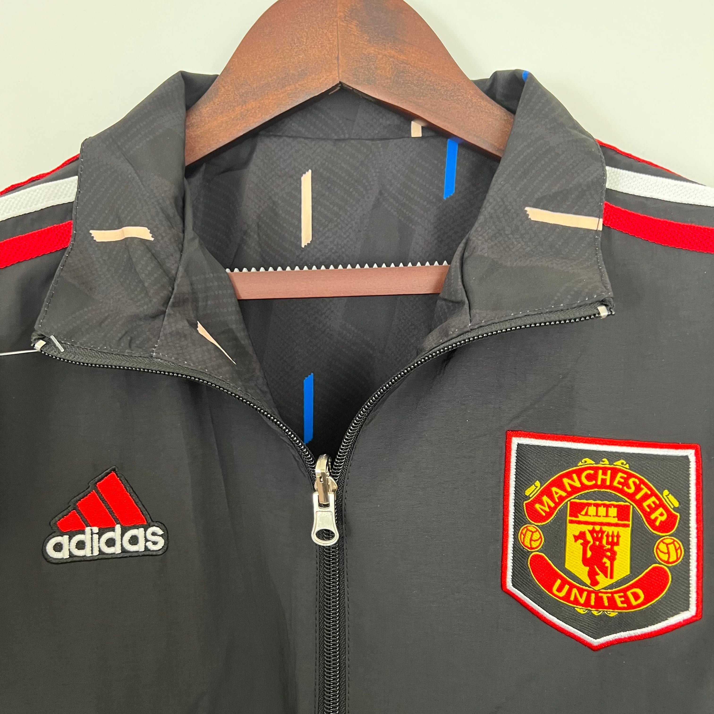 Manchester United 23/24 Reversible Jacket
